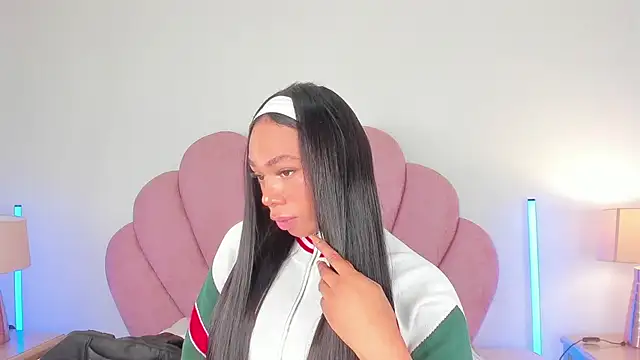 Nicole Paradise online show from 03-26-26, 12:47