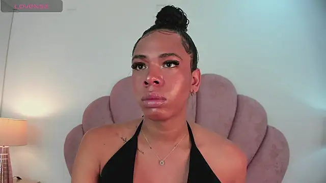 Nicole Paradise online show from 03-17-25, 01:29