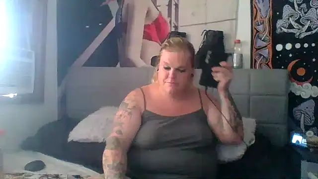 Trans Girl next door420 online show from 07-10-26, 10:10