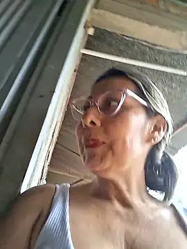 Mia-funny20 online show from 01-15-26, 08:56