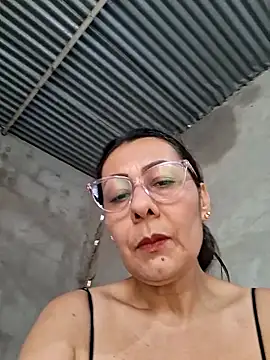 Mia-funny20 online show from 04-16-26, 08:42