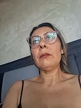 Mia-funny20 online show from 04-04-26, 08:37