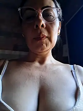 Mia-funny20 online show from 11-06-25, 08:46