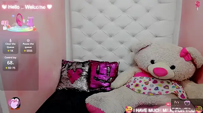 Snapshot of emma__cute__ chatting on 03-14-25, 10:29 emma cute online show from 03-14-25, 10:29