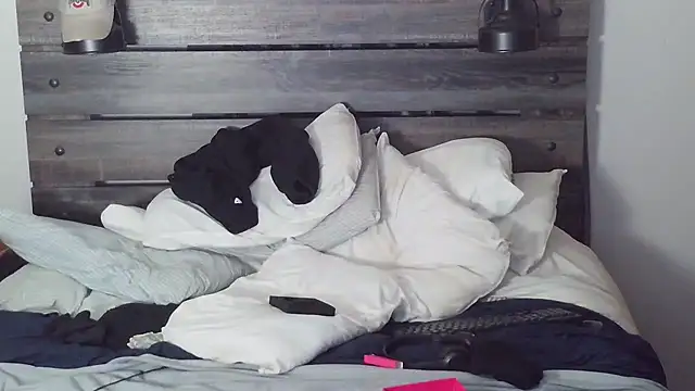 SpAzZ1234 online show from 02-15-26, 12:44