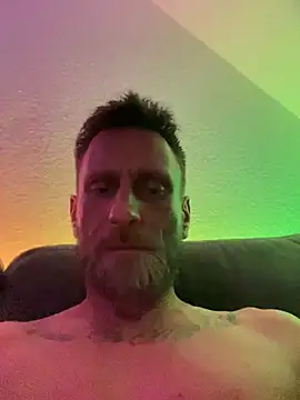 Snapshot of Bro4bro0040 chatting on 11-11-25, 03:23 Bro4bro0040 online show from 11-11-25, 03:23