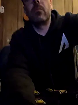 Cashmoney6979 online show from 04-11-26, 03:47