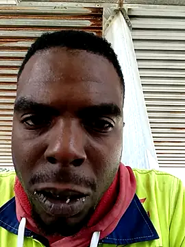 Snapshot of blackman933z chatting on 10-28-25, 10:58 blackman933z online show from 10-28-25, 10:58