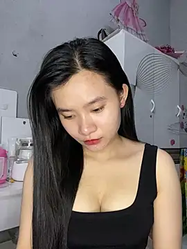 Snapshot of Ana-bigboobs chatting on 09-10-25, 04:44 Ana-bigboobs online show from 09-10-25, 04:44