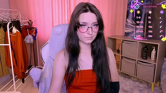 Snapshot of Molly_Sunshine chatting on 09-27-25, 10:54 Molly Sunshine online show from 09-27-25, 10:54