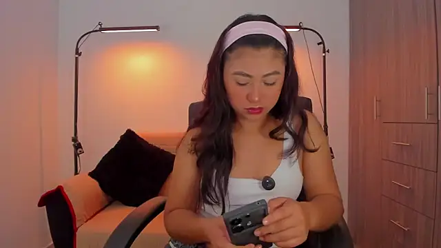 cloy baby   online show from 04-10-26, 11:06