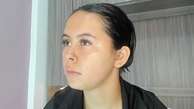 Snapshot of valerymeyerr chatting on 06-01-26, 11:43 valerymeyerr online show from 06-01-26, 11:43