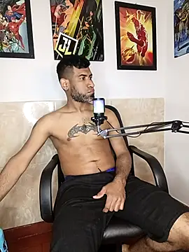 Snapshot of Enriblack92 chatting on 11-05-25, 04:37 Enriblack92 online show from 11-05-25, 04:37