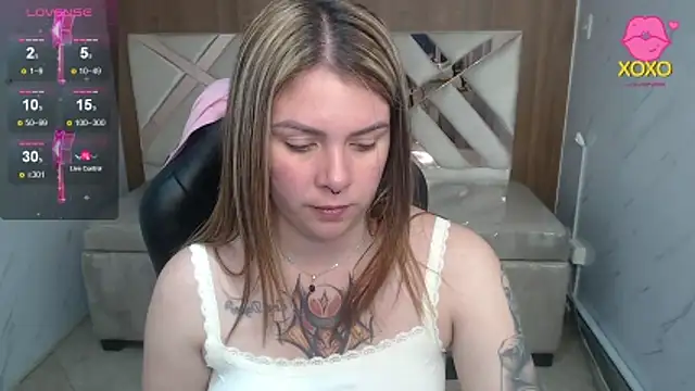 Snapshot of Paula_b_ chatting on 04-30-26, 12:45 Paula b online show from 04-30-26, 12:45