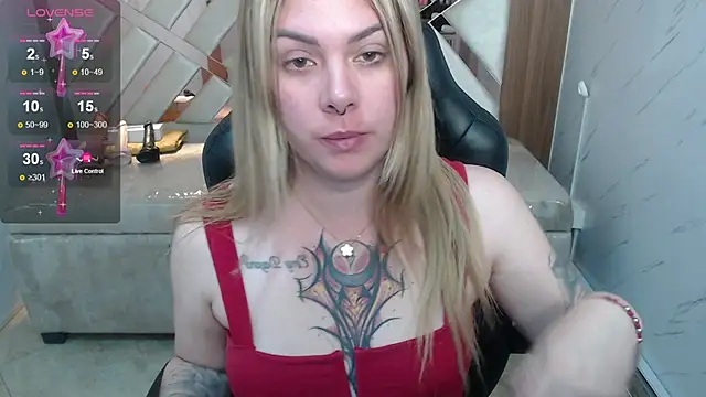 Snapshot of Paula_b_ chatting on 06-23-26, 12:58 Paula b online show from 06-23-26, 12:58