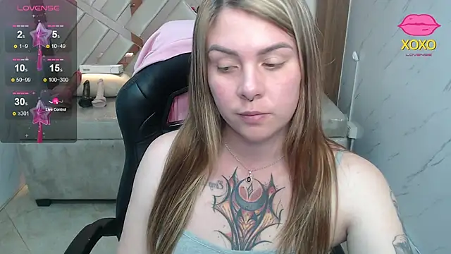 Snapshot of Paula_b_ chatting on 04-23-26, 12:51 Paula b online show from 04-23-26, 12:51