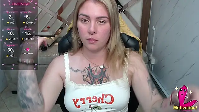 Snapshot of Paula_b_ chatting on 05-22-26, 12:47 Paula b online show from 05-22-26, 12:47