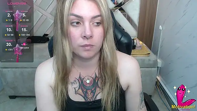Snapshot of Paula_b_ chatting on 06-20-26, 12:54 Paula b online show from 06-20-26, 12:54
