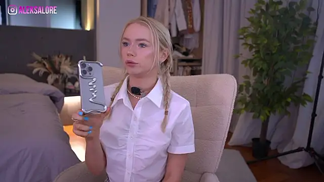 LexieLoree online show from 03-30-26, 02:35