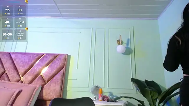 Layna cold online show from 11-27-25, 12:27