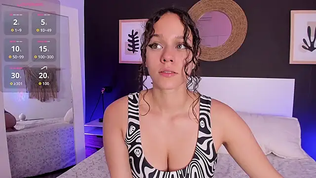 Snapshot of VioletPaket chatting on 03-17-26, 11:35 VioletPaket online show from 03-17-26, 11:35