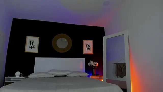 VioletPaket online show from 01-05-26, 05:27