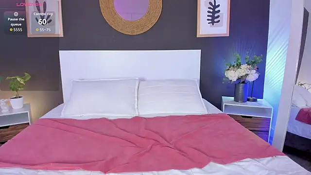 VioletPaket online show from 05-01-26, 01:16