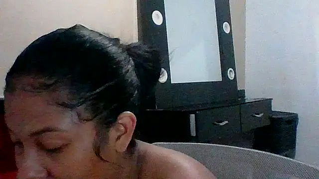 Kitra New online show from 02-17-26, 07:33