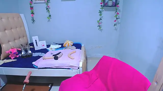 DelysyHot online show from 04-19-26, 07:31