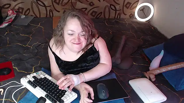 Snapshot of MiniNatalie chatting on 03-13-25, 08:04 MiniNatalie online show from 03-13-25, 08:04