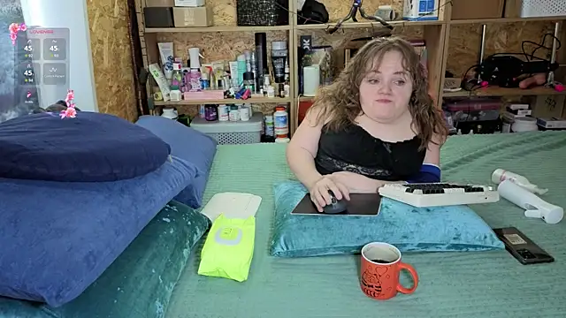 MiniNatalie online show from 01-18-26, 07:34