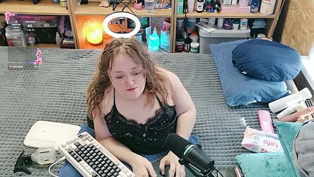 MiniNatalie online show from 04-04-26, 10:44