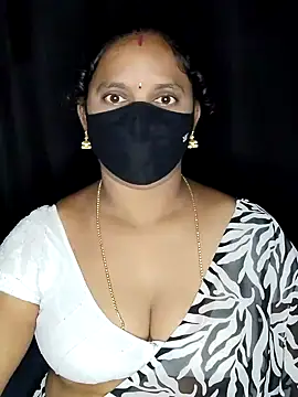 Snapshot of vintage-vibs chatting on 02-25-26, 09:03 vintage-vibs online show from 02-25-26, 09:03