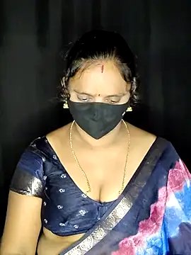 Snapshot of vintage-vibs chatting on 02-20-26, 06:54 vintage-vibs online show from 02-20-26, 06:54