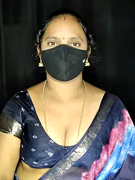 Snapshot of vintage-vibs chatting on 02-26-26, 06:19 vintage-vibs online show from 02-26-26, 06:19