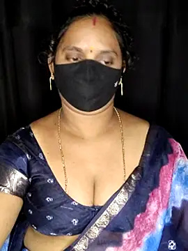 Snapshot of vintage-vibs chatting on 02-06-26, 05:58 vintage-vibs online show from 02-06-26, 05:58