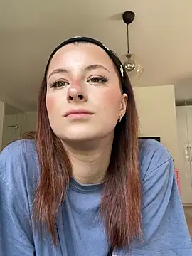 Mia-Minou online show from 05-21-26, 10:01