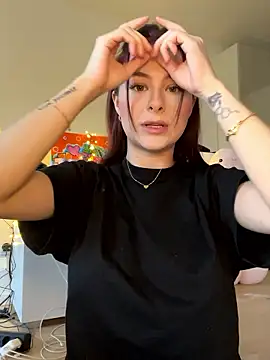 Mia-Minou online show from 01-16-26, 08:51