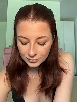 Mia-Minou online show from 05-31-26, 08:42