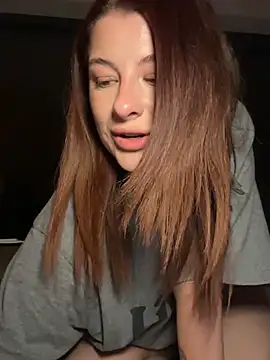 Mia-Minou online show from 06-12-26, 10:51