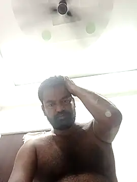 PVNRAO0831 online show from 10-03-25, 06:53