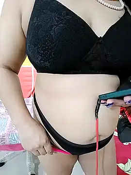 Snapshot of SHUBHI880 chatting on 03-18-25, 12:08 SHUBHI880 online show from 03-18-25, 12:08