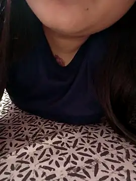 Snapshot of SHUBHI880 chatting on 10-02-25, 04:21 SHUBHI880 online show from 10-02-25, 04:21