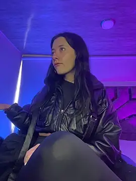 Isabella 21x online show from 04-25-26, 01:14