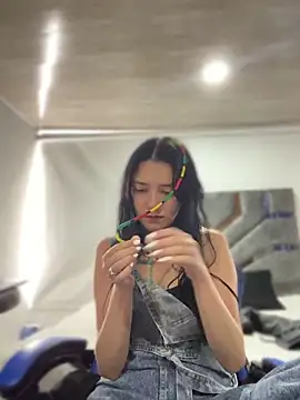 Isabella 21x online show from 05-28-26, 12:55