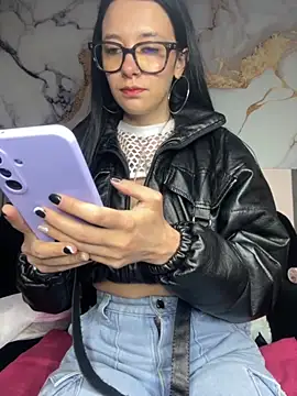 Isabella 21x online show from 10-02-25, 12:41