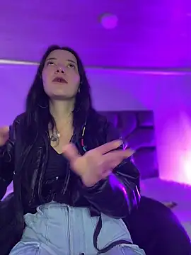 Isabella 21x online show from 05-26-26, 01:09