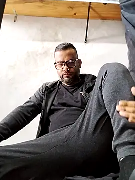 Daos69 online show from 12-21-25, 01:57