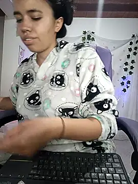 sophie north online show from 03-25-26, 11:03