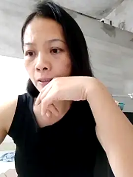 Aninyin22 online show from 11-18-25, 01:43